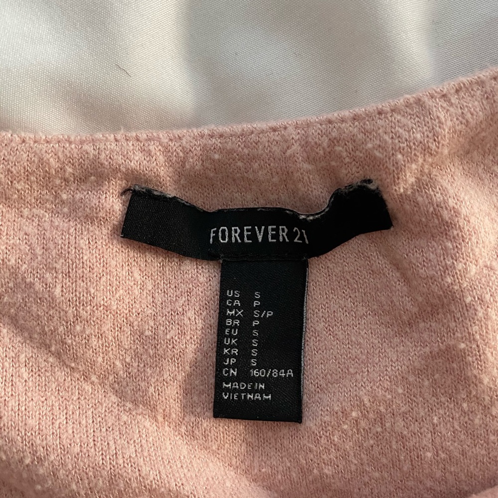 Pink crop top - Picture 2 of 2